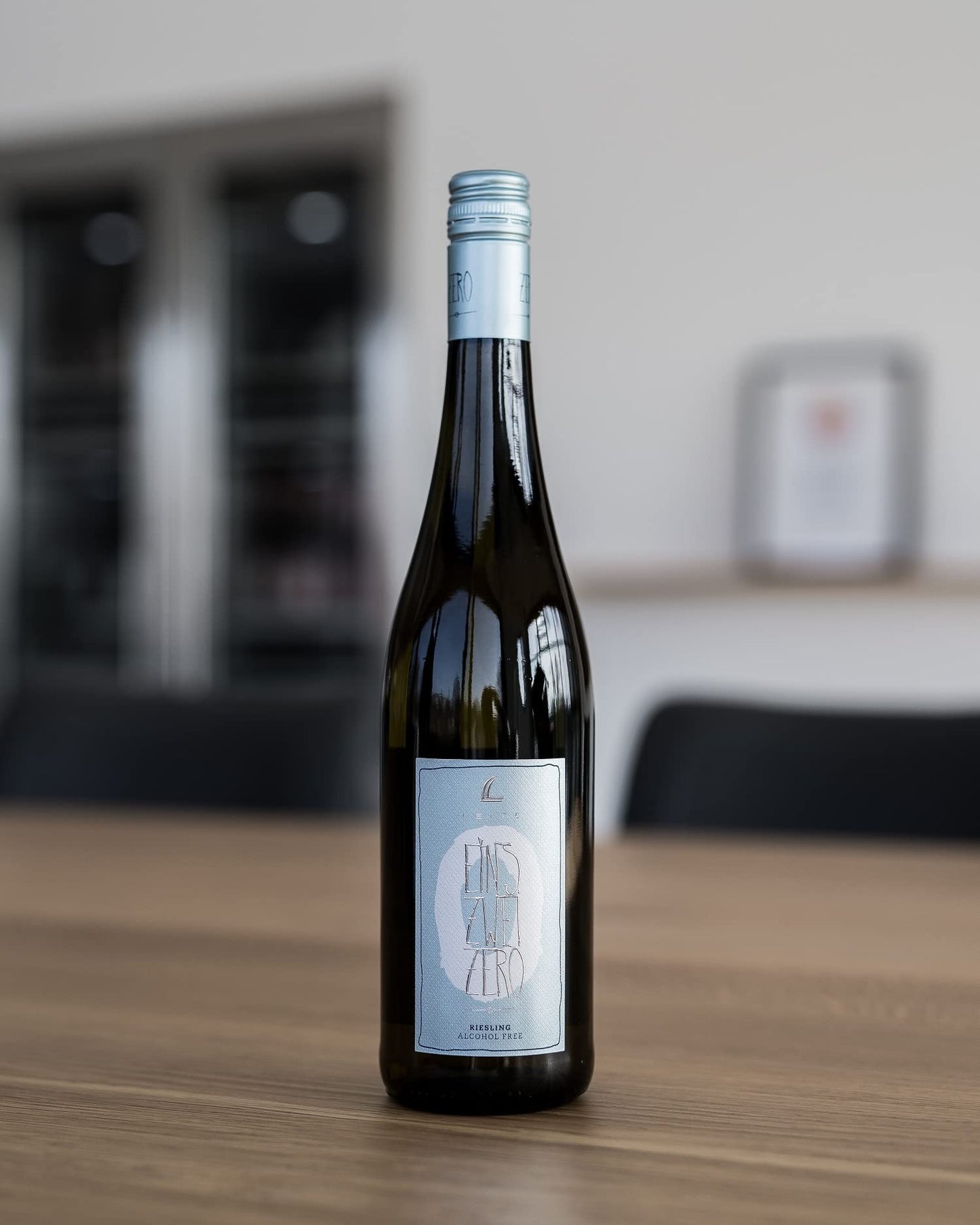 Leitz EINS-ZWEI-ZERO Riesling Alkoholfrei (3 x 0,75l) – Fruchtiger Weißwein ohne Alkohol vom Weingut Leitz im Rheingau